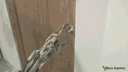 O PRIMEIRO ROBÔ QUE ABRE PORTAS Foi criado o primeiro robô que abre qualquer tipo de porta