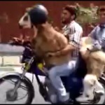 Iranianos saindo de moto com suas namoradas