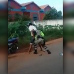 Policial salva motociclista de picada de mosquito ...