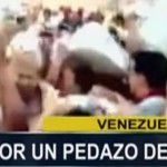 Venezuelanos brigando por causa de carne no mercad...